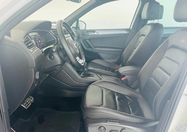 Volkswagen Tiguan cena 114900 przebieg: 84525, rok produkcji 2018 z Człopa małe 781